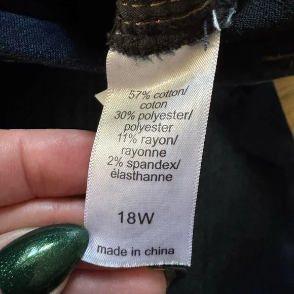 m jeans High Rise Hem Cropped Jean (Maurices) - Picture 7 of 10